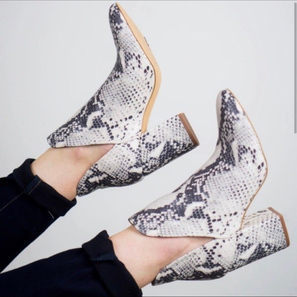 Steve Madden booties